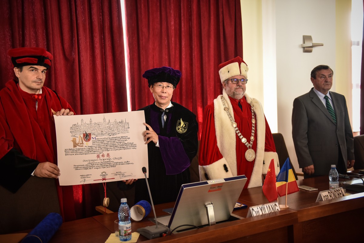 Președintele Universității de Limbă și Cultură din Beijing – Doctor Honoris Causa al ULBS