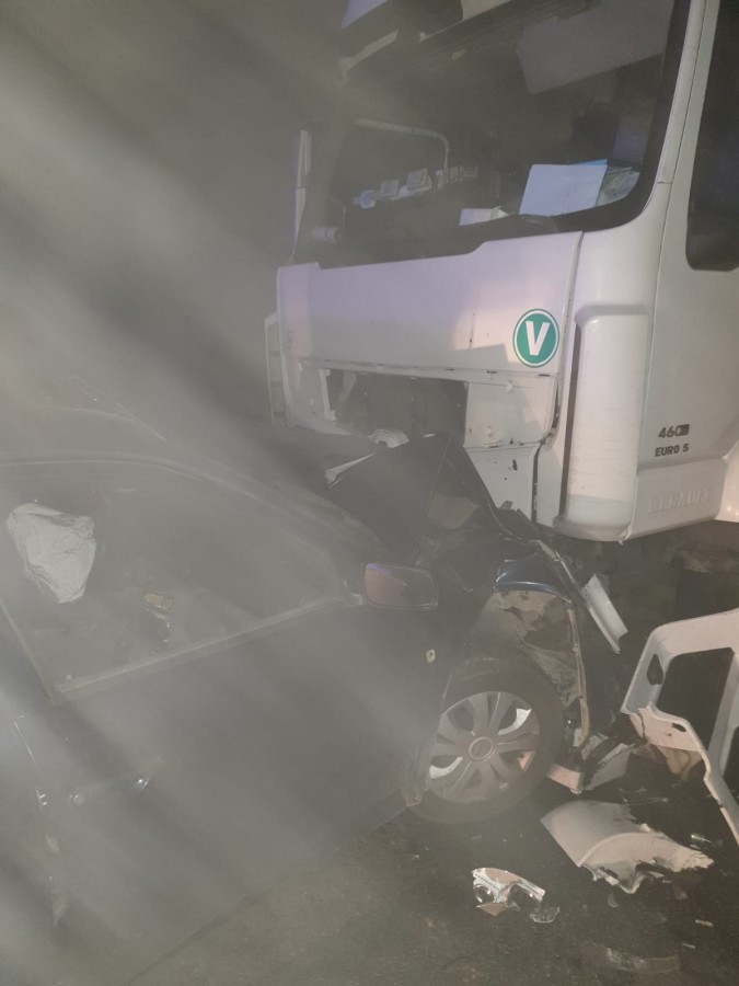 Accident frontal pe Valea Oltului. Șoferul vinovat spune că nu a mai văzut nimic din cauza ceții