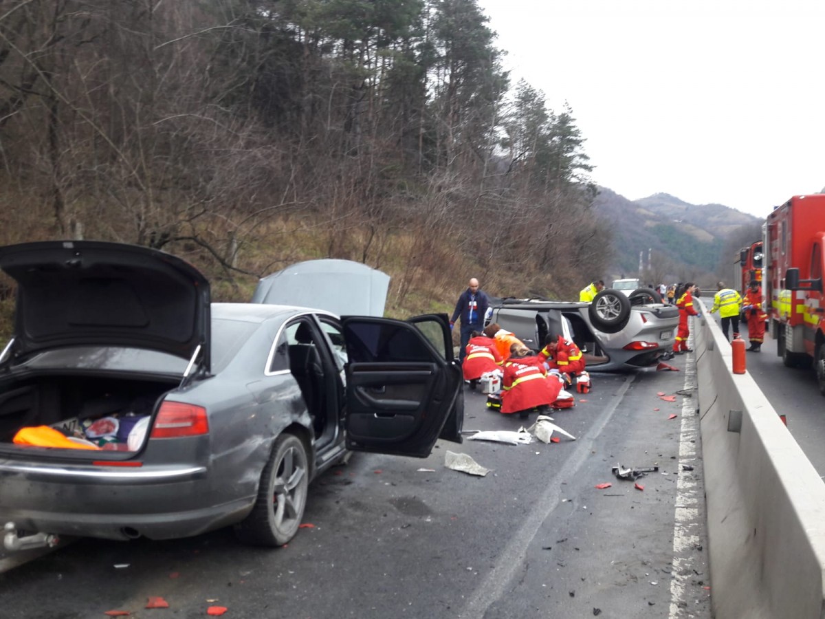Soț și soție, morți în accidentul de pe Valea Oltului.  Se aflau în mașina care circula regulamentar