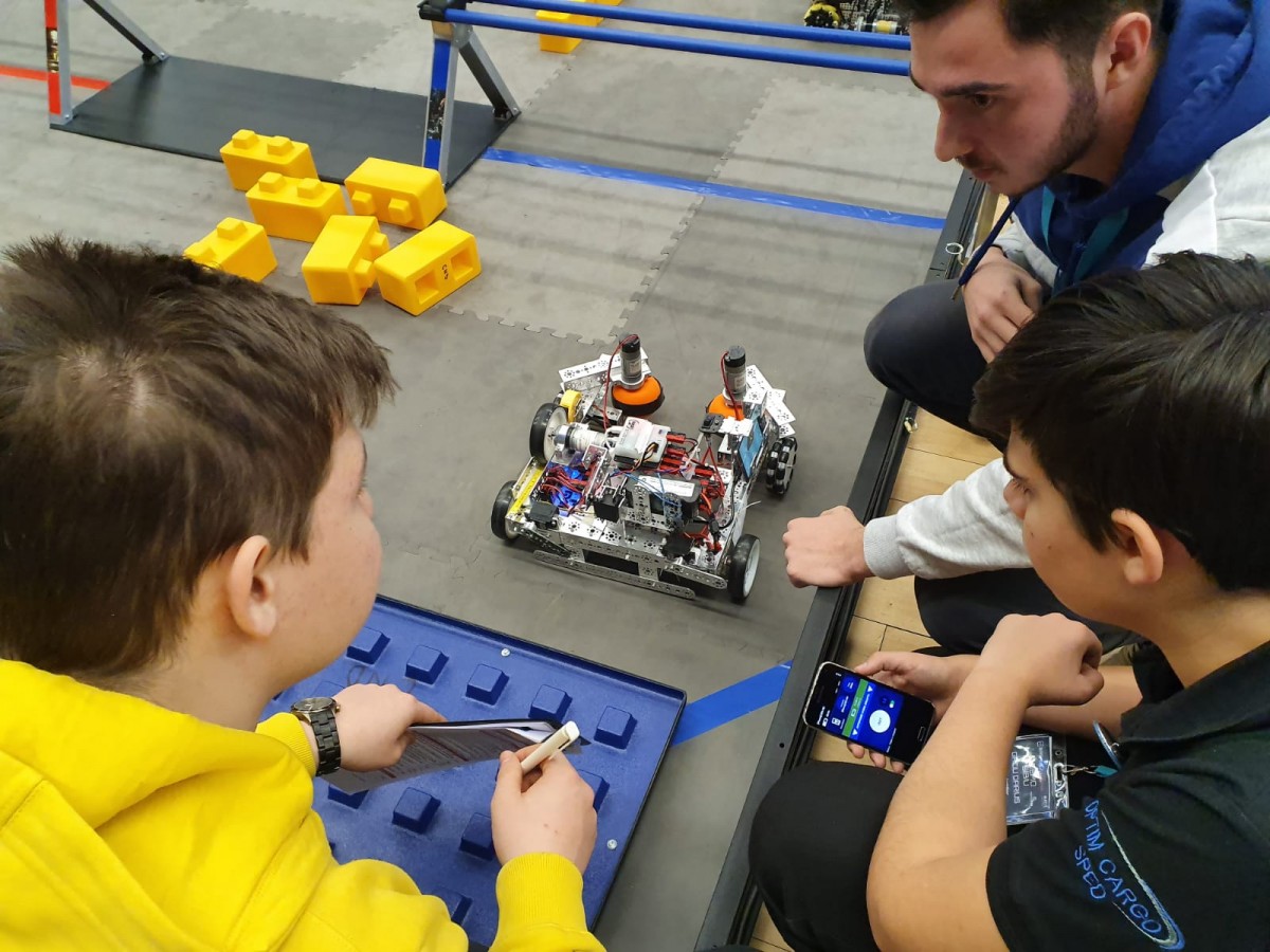 Colegiul Brukenthal și Marquardt – parteneriat de succes la Demo Robotica