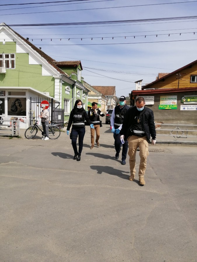 GALERIE-Poliția în control în piețe: Amenzi de peste 41.000 de lei