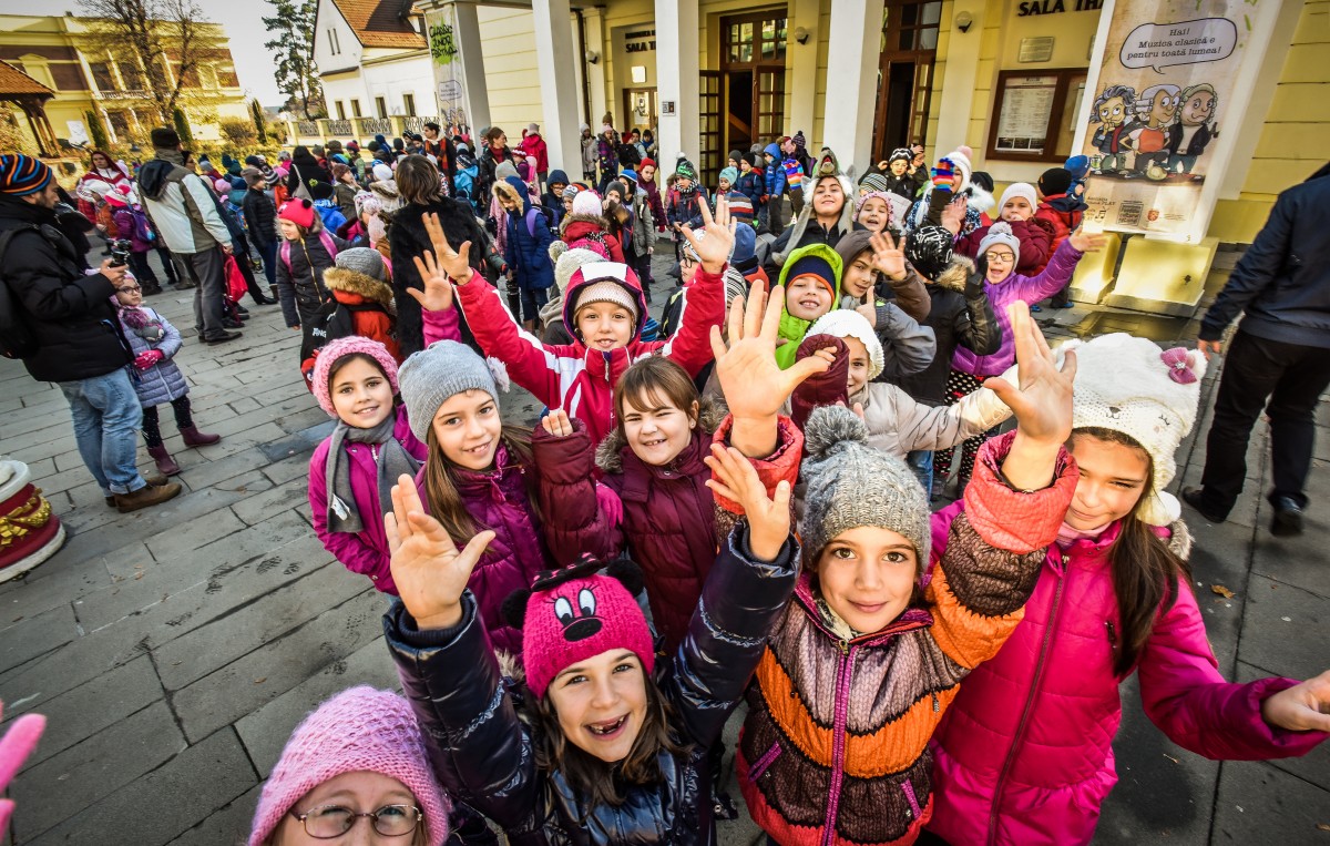 Copiii învață să iubească muzica clasică, la Classic Junior Festival | foto