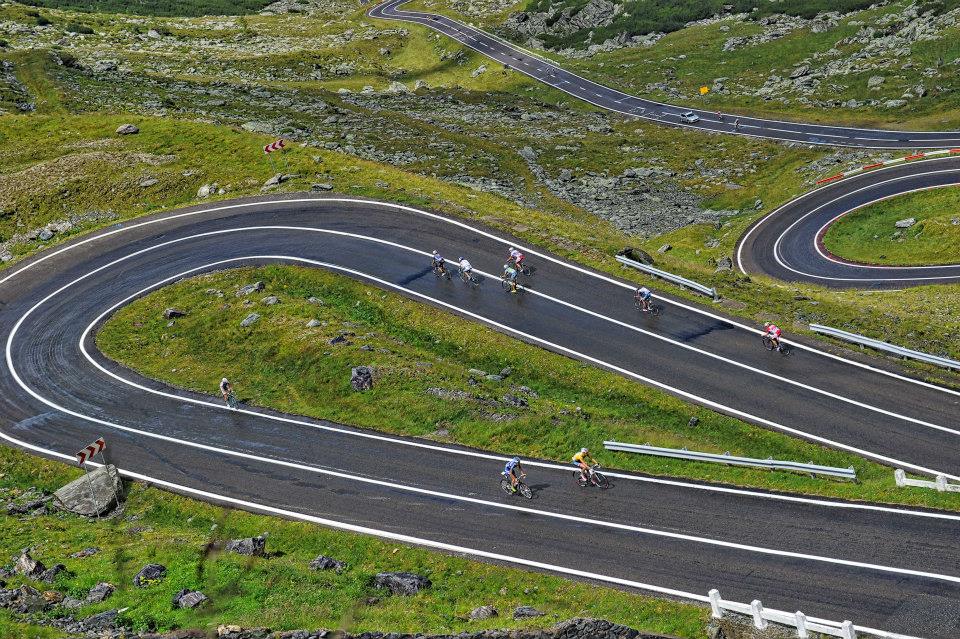 Restricţii de trafic pe Transfăgărăşan şi pe Transalpina în acest weekend
