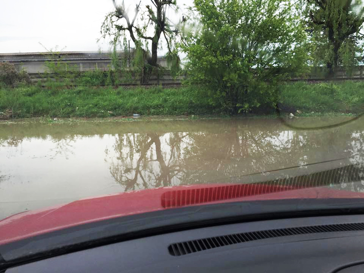 Cod portocaliu de inundații. Râurile Porumbacu, Avrig și Arpașul Mare pot ieși din albie