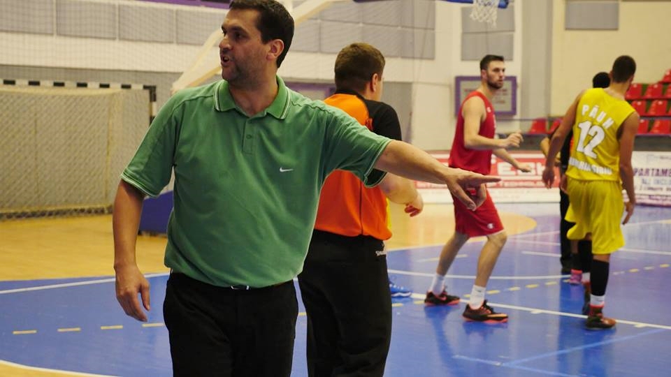 Maniera de arbitraj i-a făcut pe sibieni să facă non-combat la ultima fază a meciului de la Cluj : “Nu comentez arbitrajul”