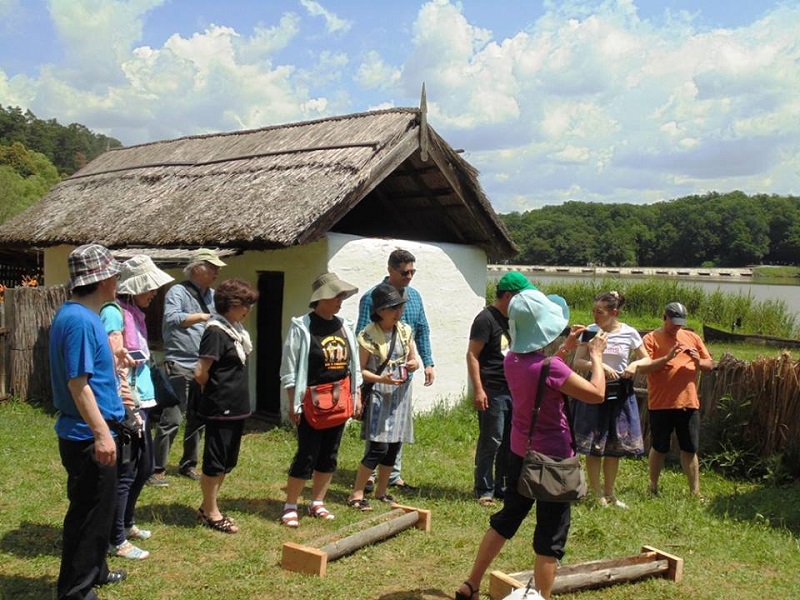 Elevii și studenții au intrare gratuită în Muzeul Astra