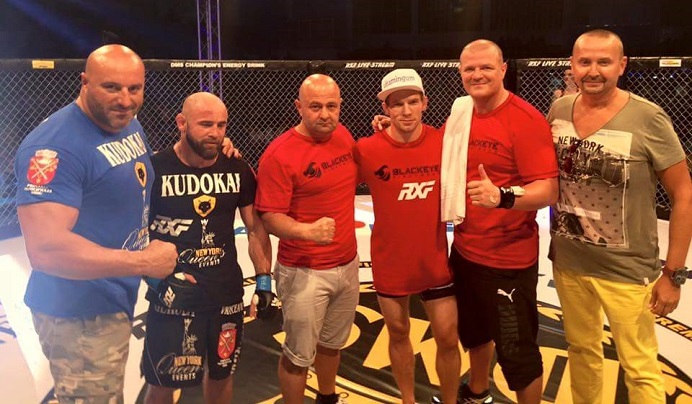 Vrânceanu a încheiat cu fruntea sus confruntarea cu campionul Canadei: “A făcut un meci extraordinar cu un luptător de UFC”
