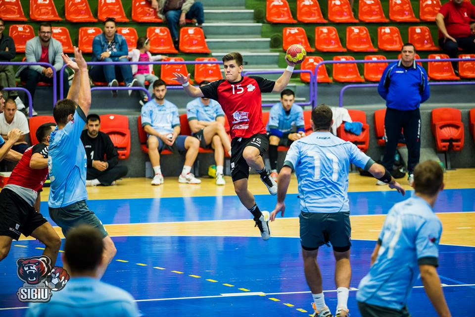 Bine ai revenit, handbal. HC Sibiu a făcut spectacol în faţa unei favorite la promovare, la primul meci de acasă al sezonului