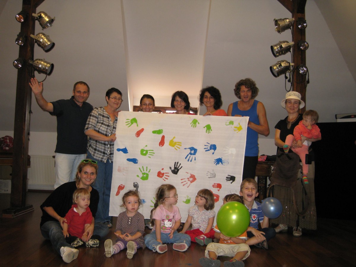 Copiii cu sindrom down de la 12 asociații din țară se întâlnesc la Păltiniș