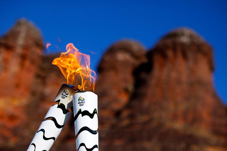 Flacăra olimpică a fost stinsă de protestatari