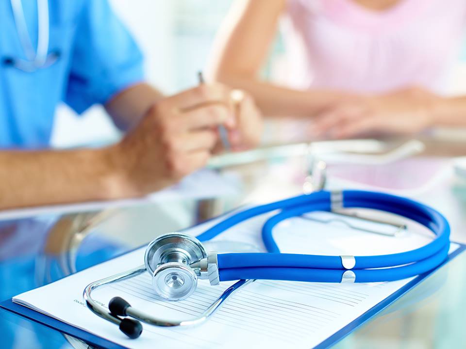 Asociaţia Dăruieşte Viaţa a dat în judecată CNAS pentru că pacienţii cu cancer aşteaptă luni de zile medicamentele
