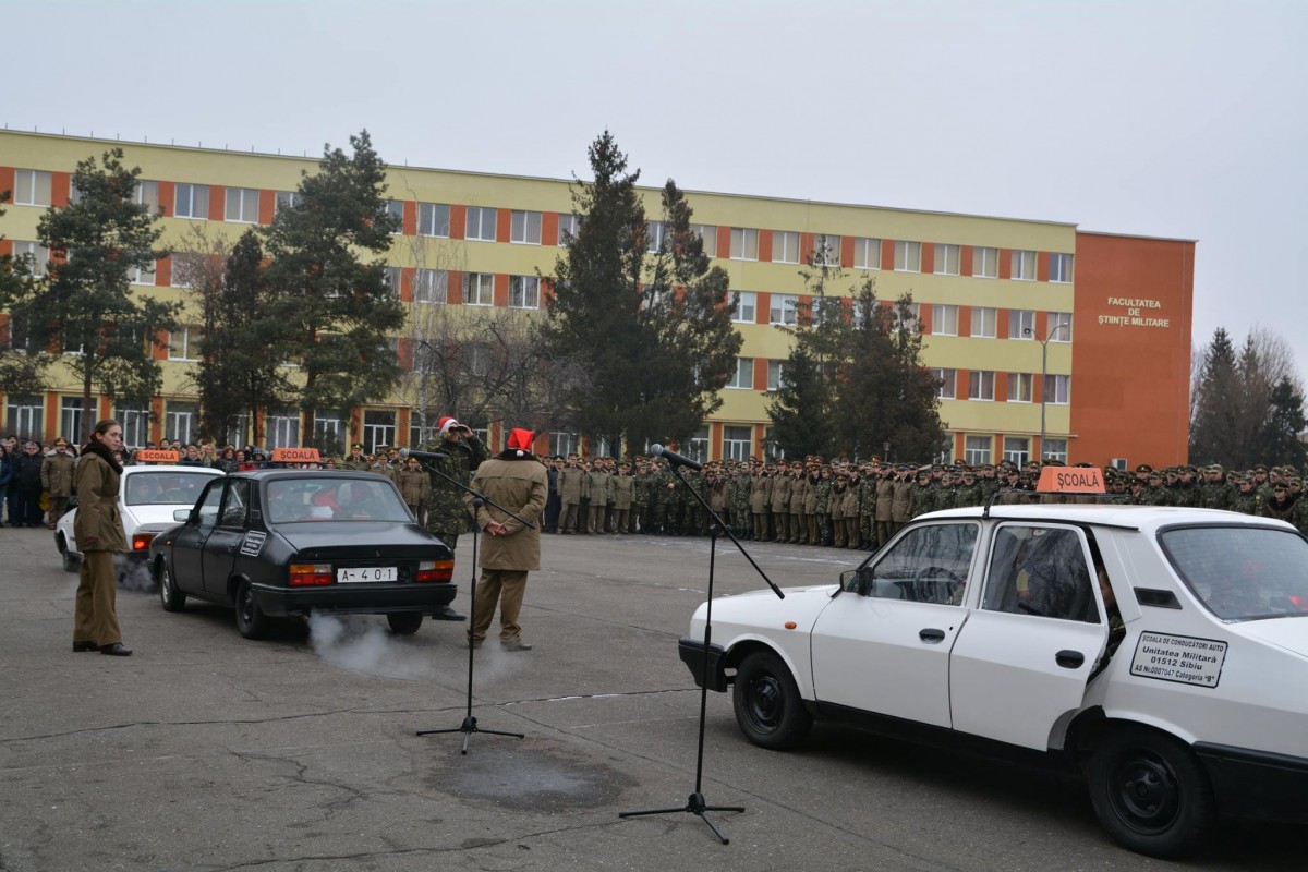 Foto/Video. Final de an cu rime și “pensionări” la AFT. “Să vă găsim sănătoși și la anul mai voioși”