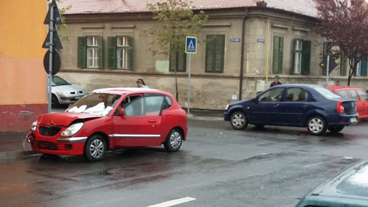 Încă un accident în intersecția tamponărilor