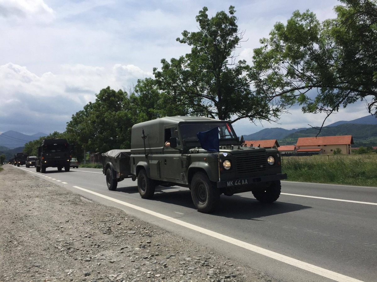 FOTO – Convoaiele militare NATO au ajuns la Tălmaciu. Trafic îngreunat spre Brașov