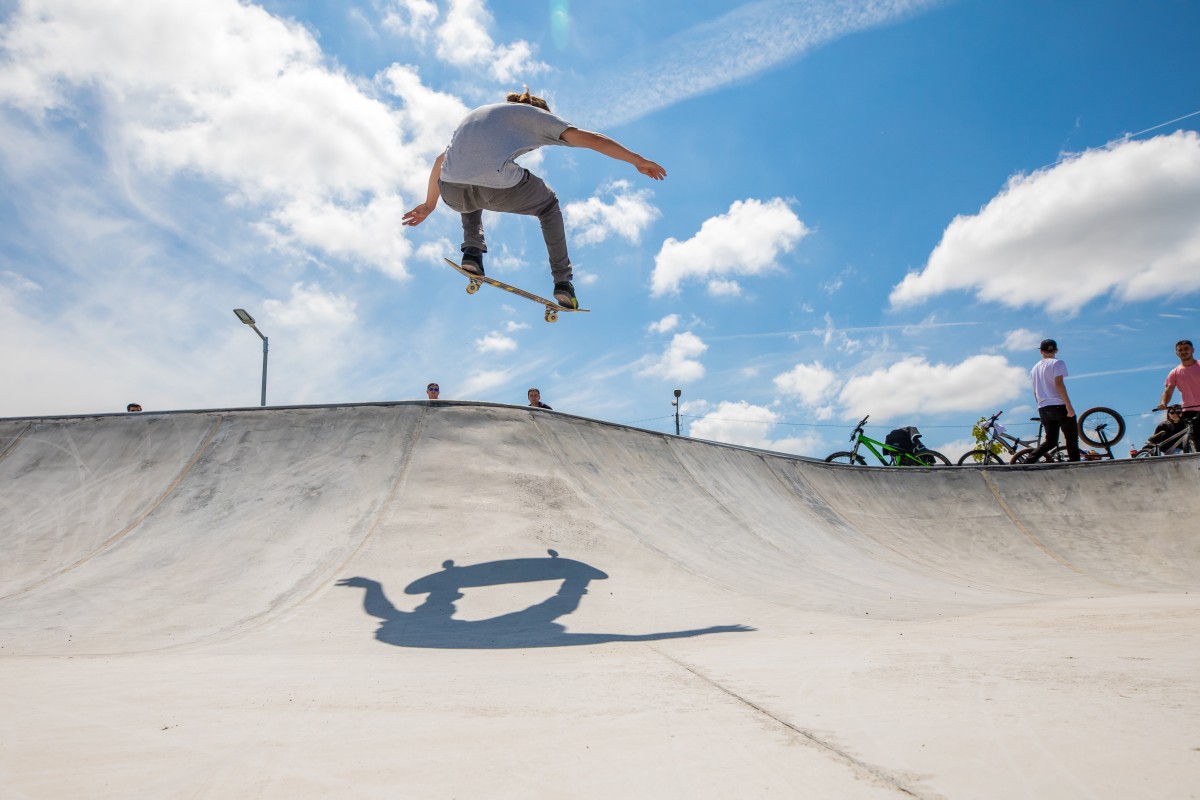 Primăria Sibiu a deschis noul skate park din zona Obor