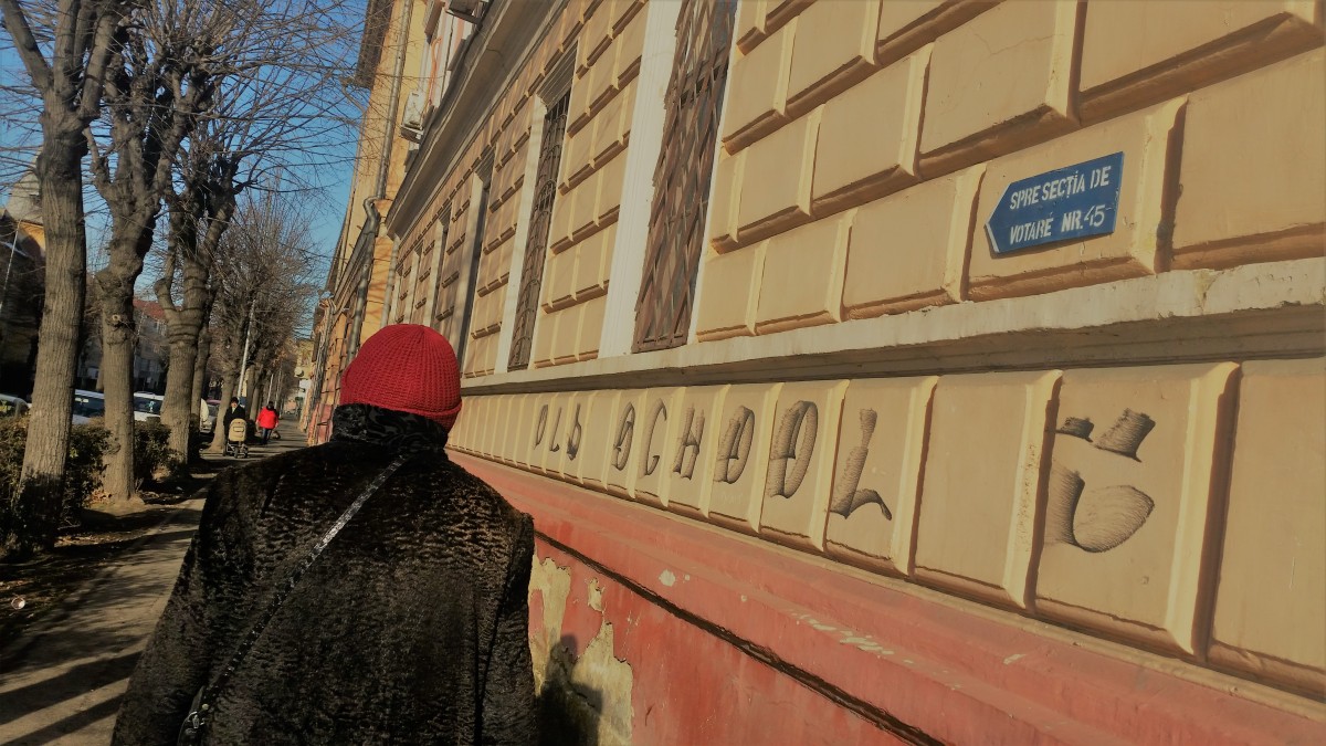 Vocea străzii. “Votez cu cine văd, dar nu prea mai văd”