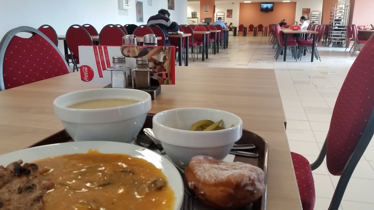 Am mâncat la Business Lunch, în turnul lui Carabulea