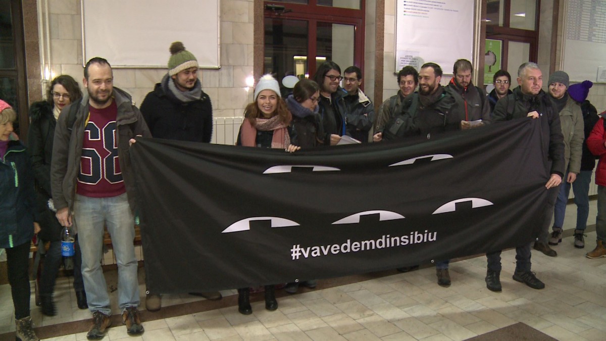FOTO, VIDEO Reprezentanții #vavedemdinSibiu au plecat spre mitingul din București