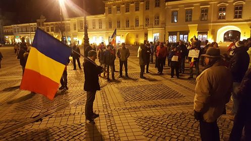 Marș de protest în centrul Sibiului.  ”Această clasă politică a ajuns să confiște tot ce este important în țară” FOTO VIDEO