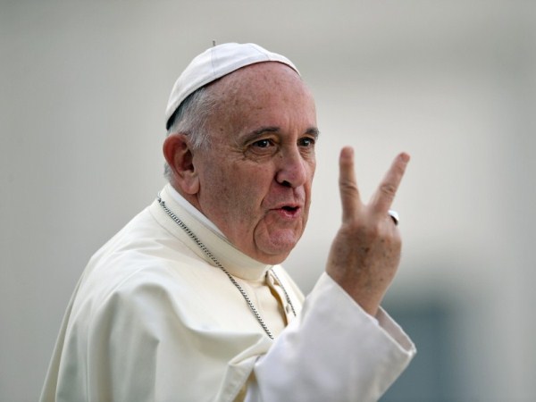 Papa Francisc: Crăciunul a fost luat ostatic de materialism