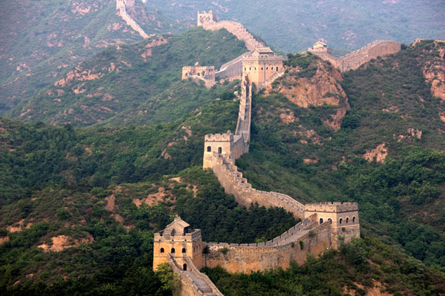 Marele Zid Chinezesc dispare vazand cu ochii. O treime din el nu mai exista