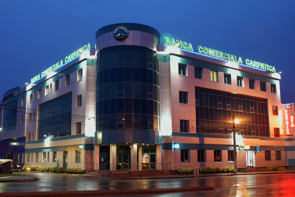 Ilie Carabulea a vândut din acțiunile la Carpatica. Nextebank preia controlul