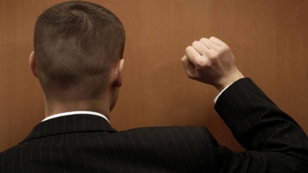 Metode noi pentru furtul din locuinte: hotii pretind ca sunt de la deratizare sau angajati ai unor institutii