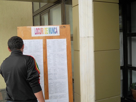 Doar 340 de posturi vacante in judet