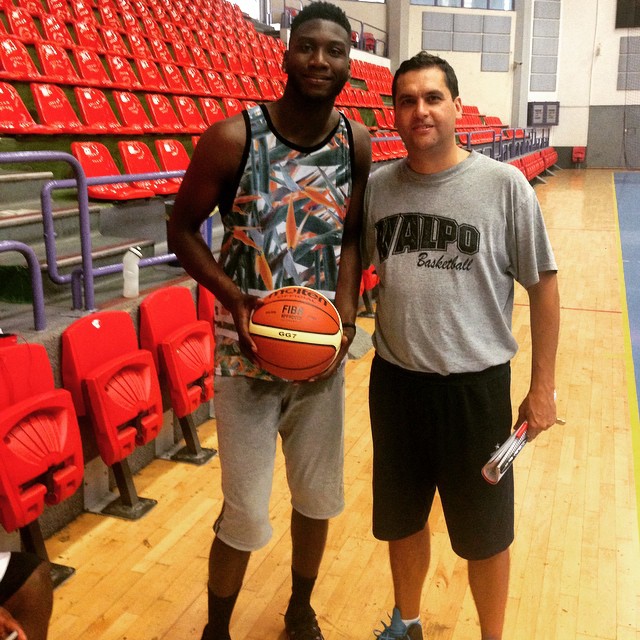 Richard Amardi, la primul antrenament sub comanda lui Fleseriu: “Fanii sa-si cumpere bilet, le promit spectacol