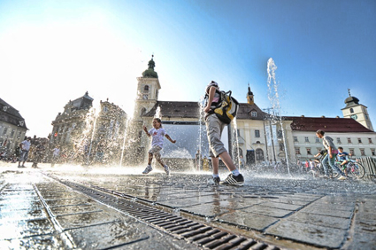 Temperaturi de până la 37 ℃: primăria amenajează  14 puncte de distribuire a apei