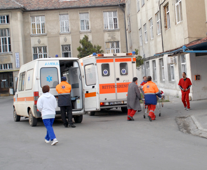 Peste 150 de sibieni au petrecut Ajunul Crăciunului la Urgențe