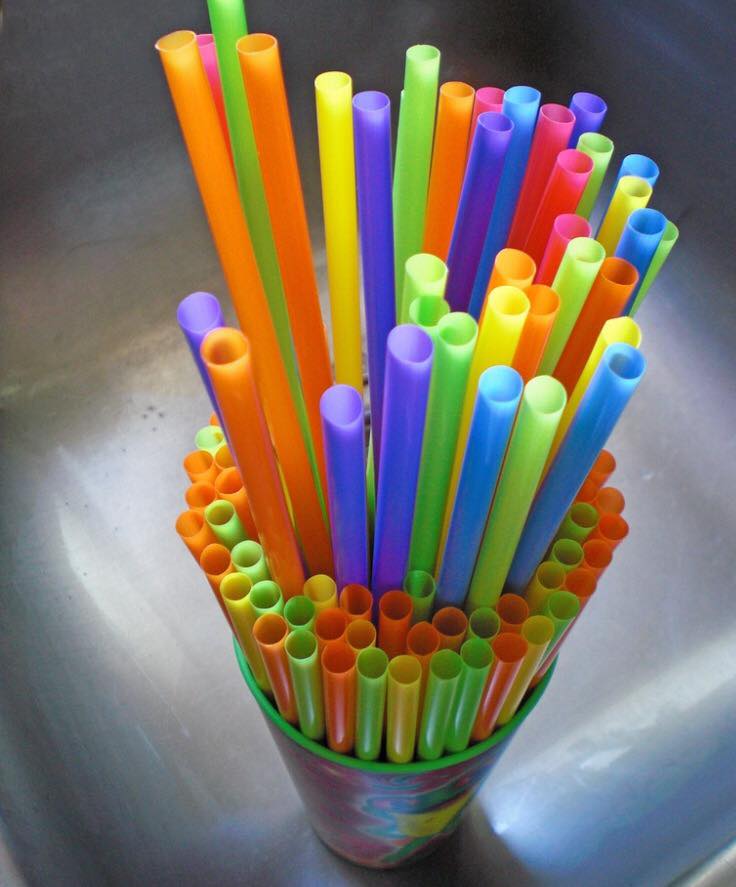 Proiect sibian. Vor să înlocuiască paiele din plastic cu paie din paste