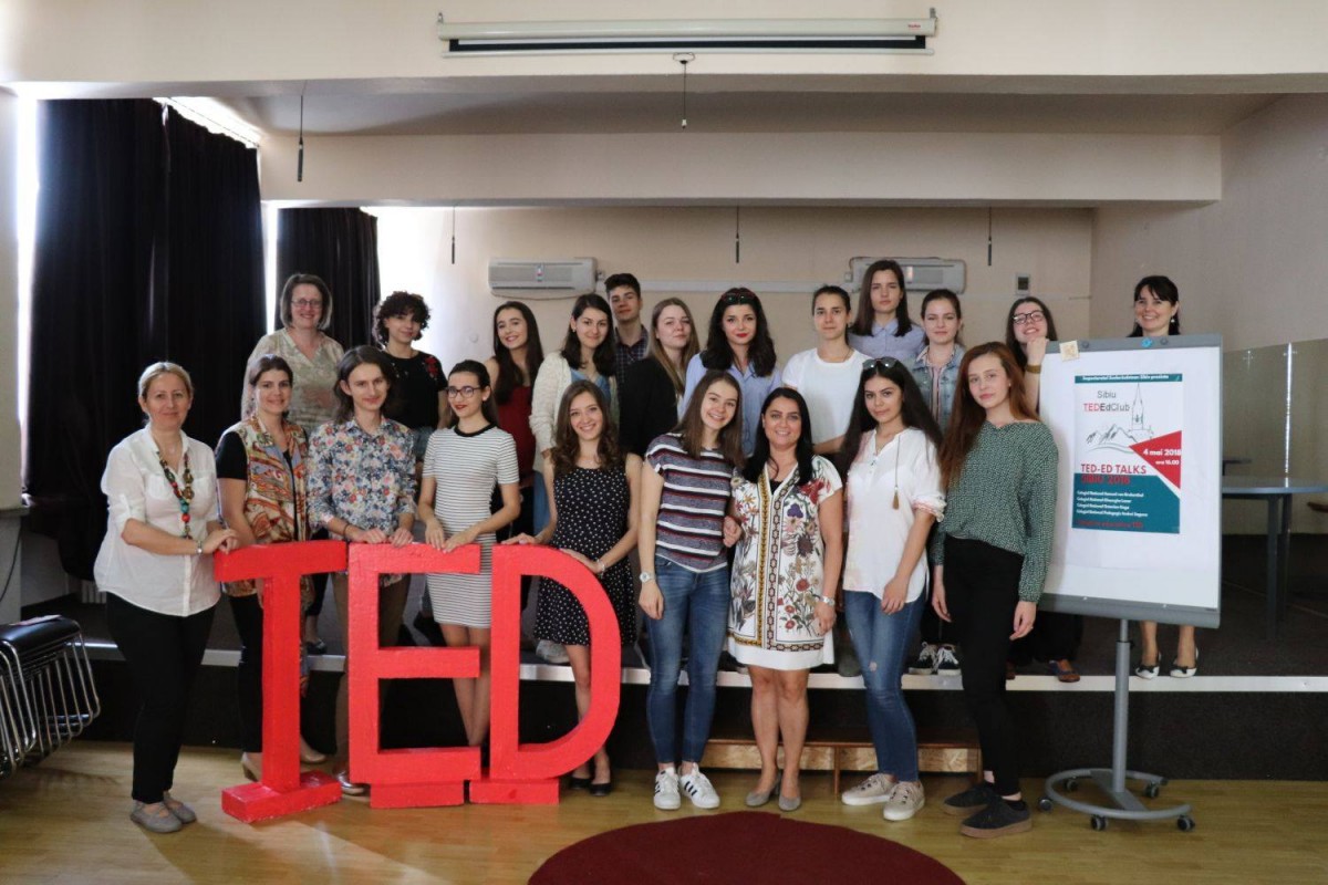 Primul club de public speaking din Sibiu - O provocare pentru liceeni