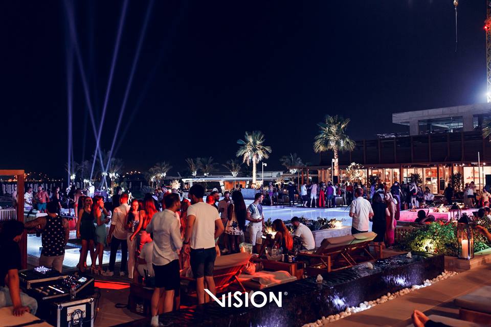 Sibienii învață lumea să se distreze. Echipa Liquid duce petrecerile din Sibiu în Dubai și Marbella