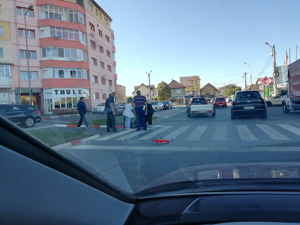 Încă un accident grav pe Semaforului, pe trecerea de pietoni