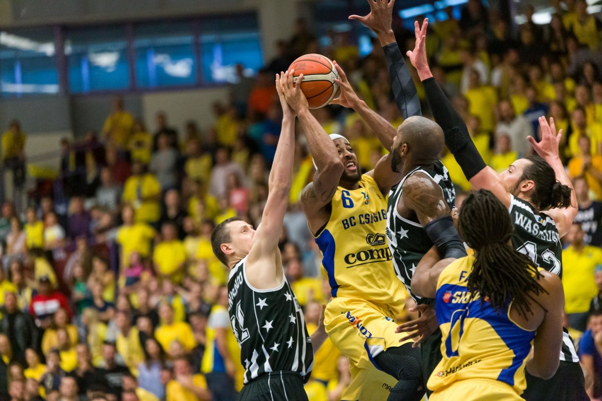 Derby-ul Ardealului: BC CSU Sibiu învinge Clujul la diferență de 11 puncte