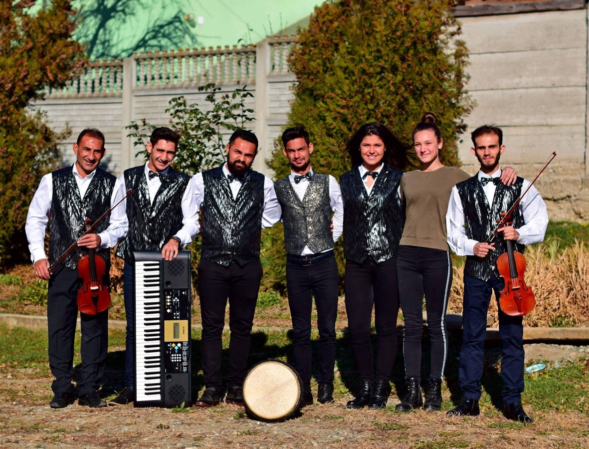 Concert caritabil al Caravanei Gypsy Jazz. „Vrem să le oferim toate condițiile copiilor cu care lucrăm”