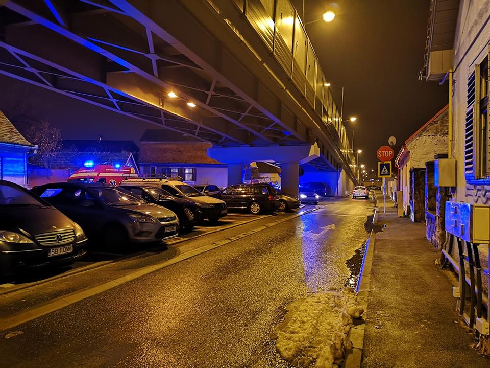 Accident din cauza neacordării de prioritate. O femeie, la spital