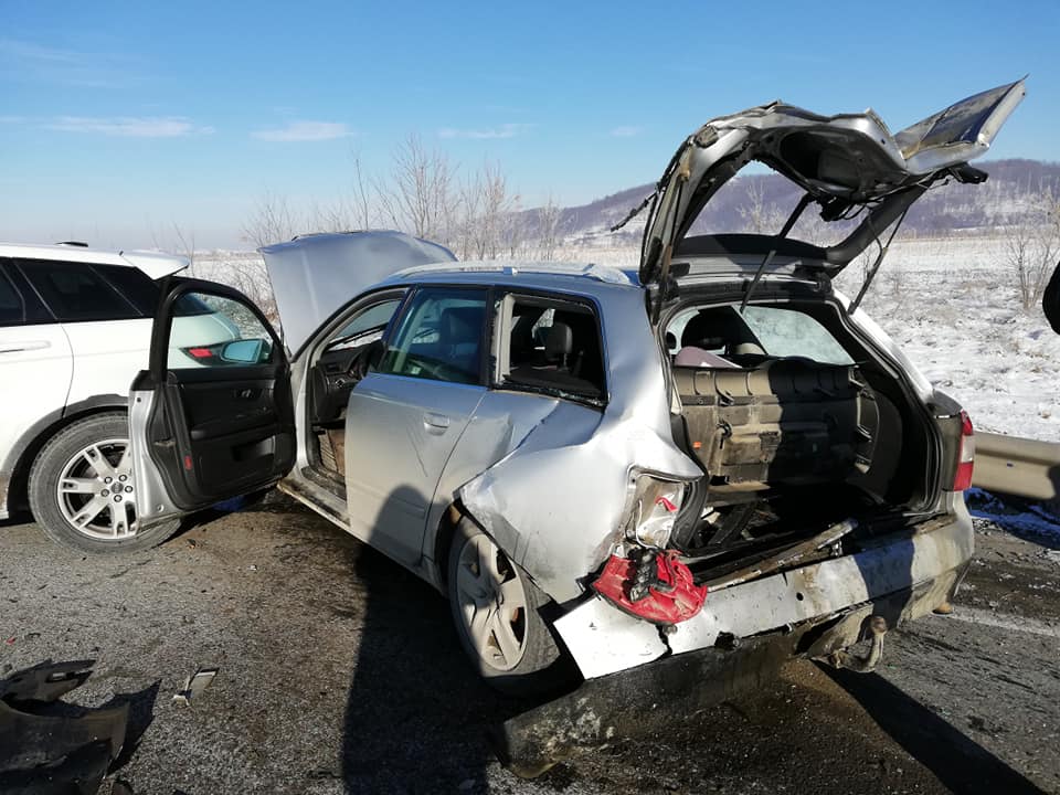 Al doilea accident grav pe Hula Bradului în nici 12 ore. Patru mașini implicate