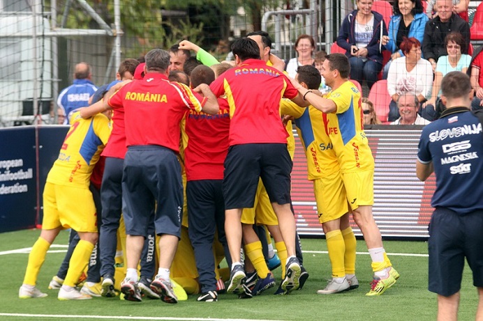 Sibienii Gabriel Tănase şi Mircea Popa, din nou campioni europeni cu naţionala României de minifotbal