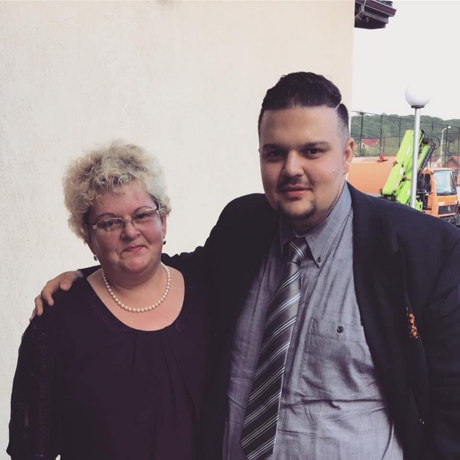 Umorul ca formă de evadare. „Dumnezeu nu m-a făcut bogat sau mușchiulos, în schimb m-a lăsat gras și cu simțul umorului!”