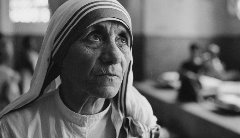Maica Tereza, canonizată astăzi la Vatican. 100.000 de oameni vor asista la ceremonie