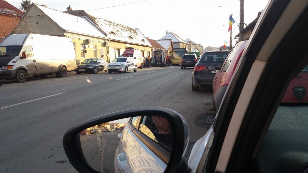 Accident cu autobuz Tursib. Doi pasageri, răniți