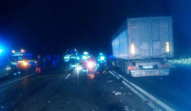 ACCIDENT pe Valea Oltului. Șoferul a murit la spital