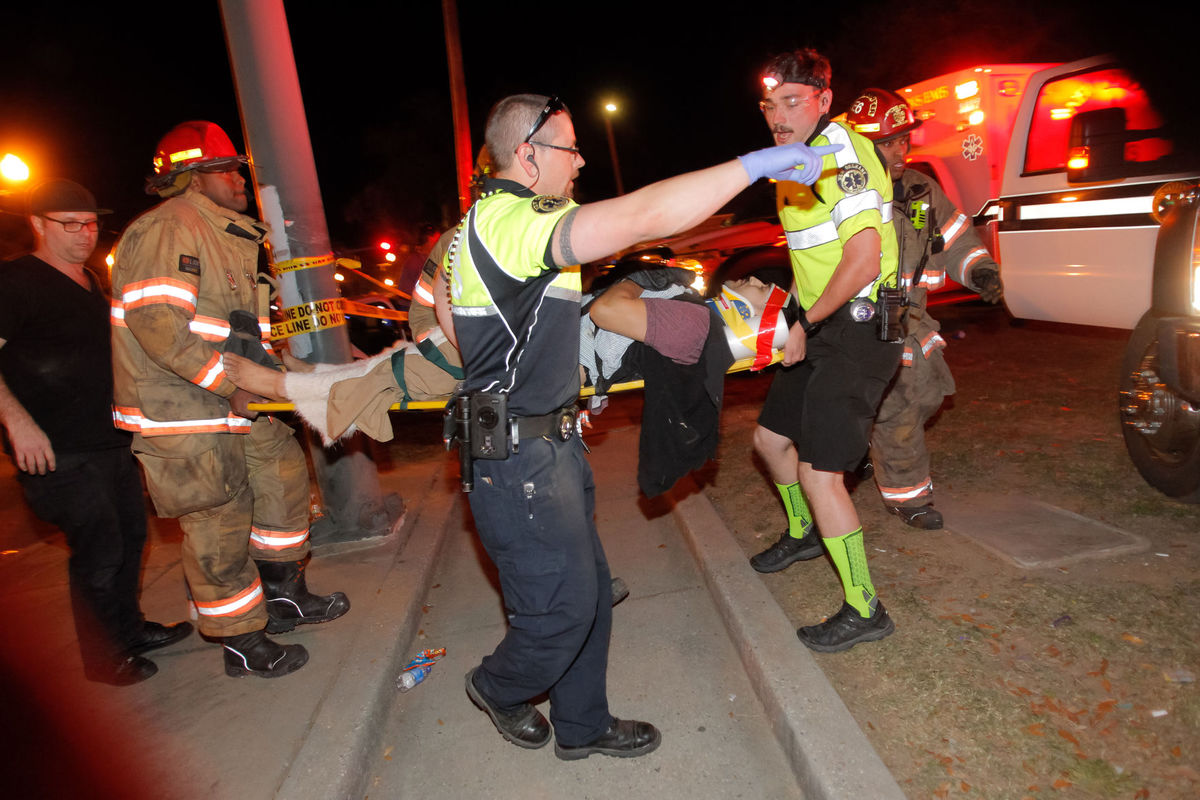 Un camion a intrat în mulțime la New Orleans. 28 de răniți
