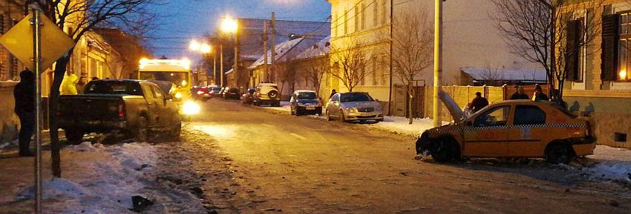 O șoferiță a provocat un accident grav la intersecția Odessa cu T. Vladimirescu