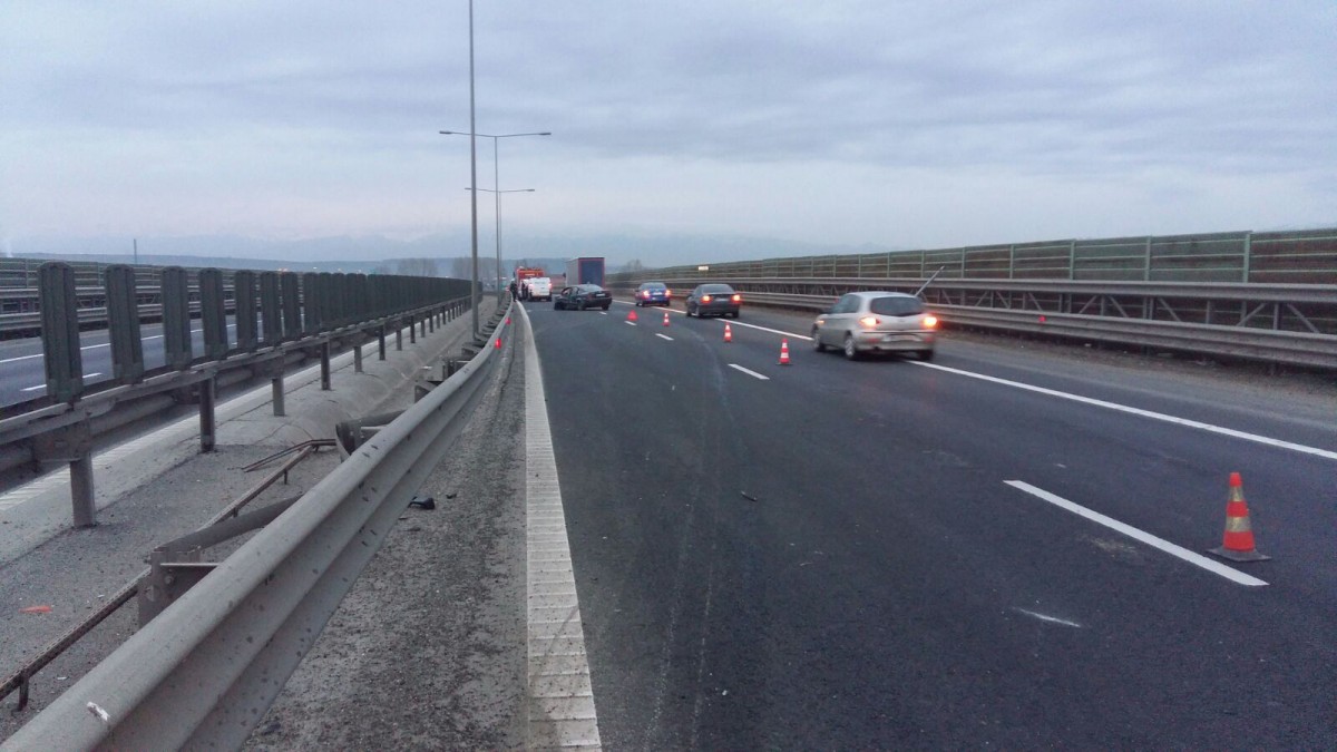 Autoaccident mortal pe A1. O femeie de 30 de ani a decedat