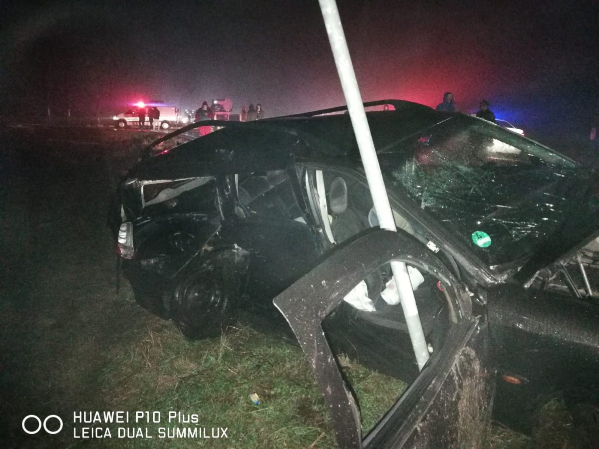 Grav accident lângă Avrig. Două mașini s-au lovit frontal - șoferii, transportați la spital