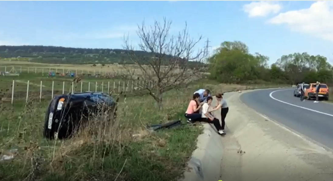 Accident în Dealul Dăii. Trei persoane ar fi rănite