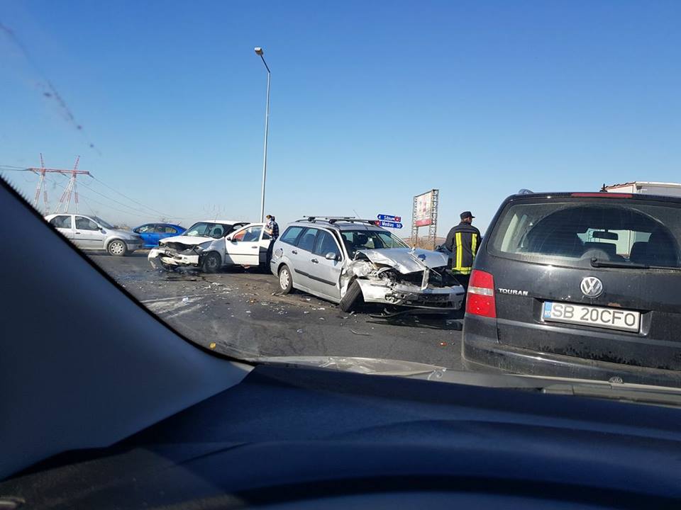 Accident la ieșirea spre Mediaș. Un șofer nu a acordat prioritate